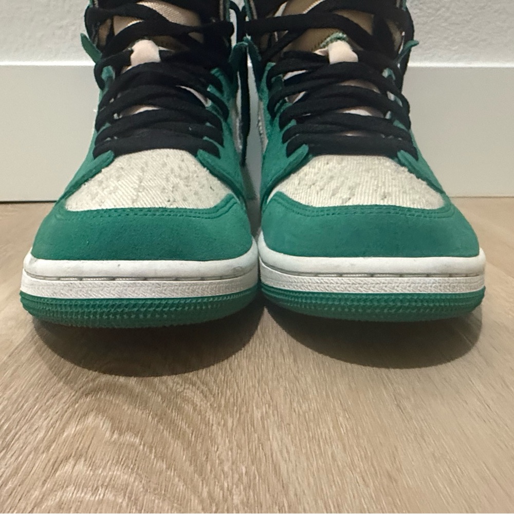 NIKE MENS JORDAN 1 ZOOM AIR HIGH SNEAKERS, SIZE US 10.5, “STADIUM GREEN” - Picture 5 of 13